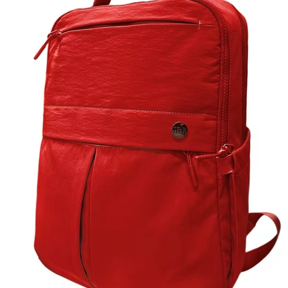 Full-size backpack - Picture 1 of 2